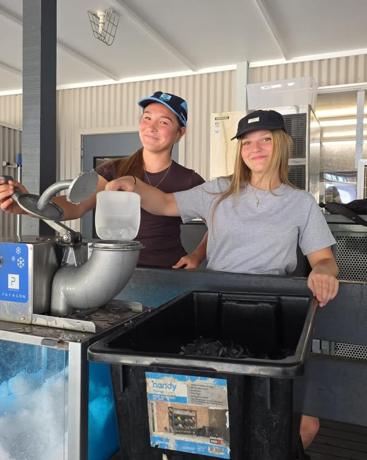 1079941253928892_1331506698772345-1