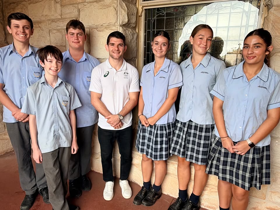 1079941253928892_1352505226672492-1